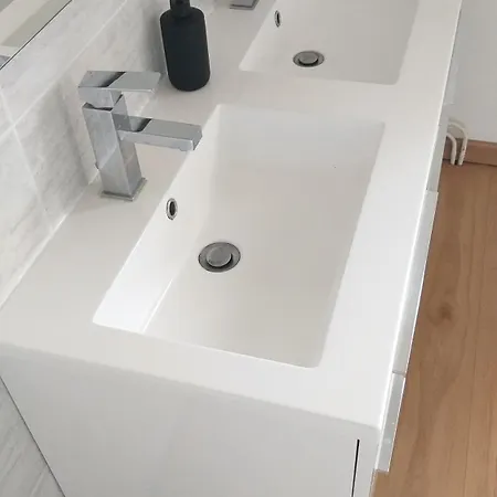 Avec Petit-dejeuner #2 *